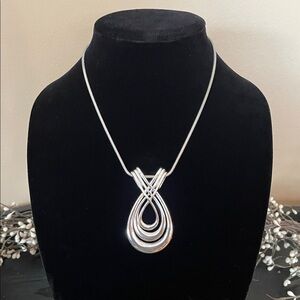 Elegant Silver Pendant Necklace